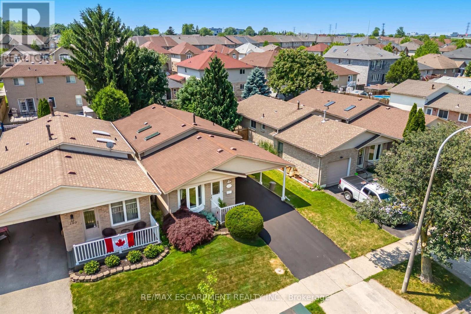 178 Athenia Drive, Hamilton, ON - Outdoor