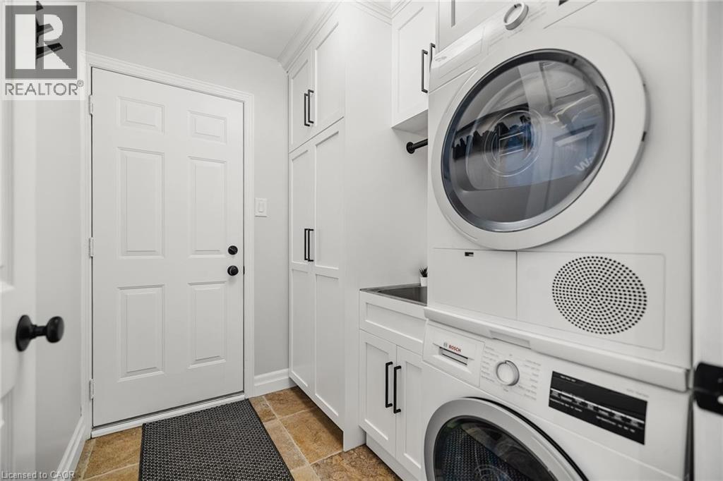 343 George Street N Unit# 1, Cambridge, ON - Indoor Photo Showing Laundry Room