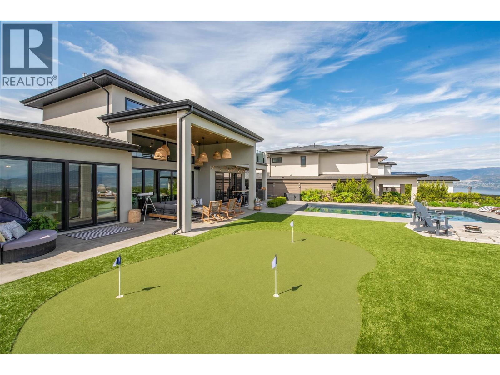 1612 Vincent Place, Kelowna, BC - Outdoor With In Ground Pool