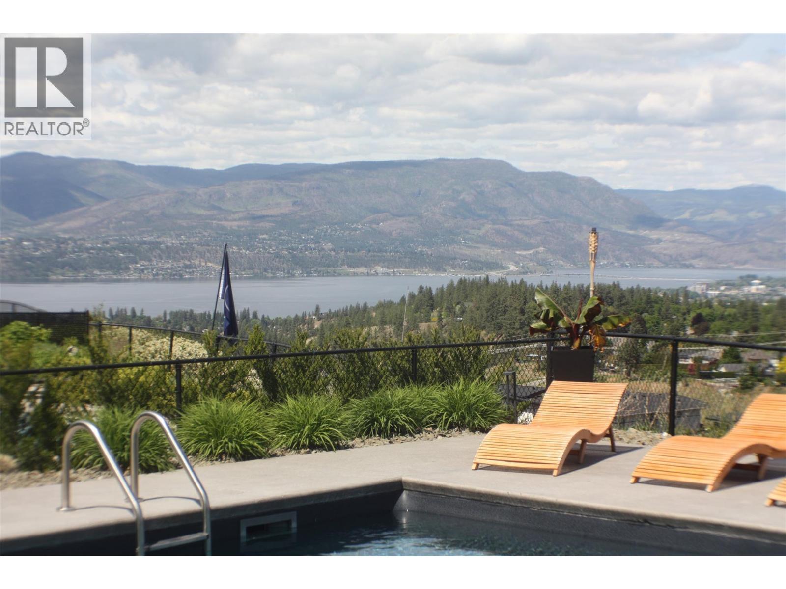 1612 Vincent Place, Kelowna, BC - Outdoor With Body Of Water With View