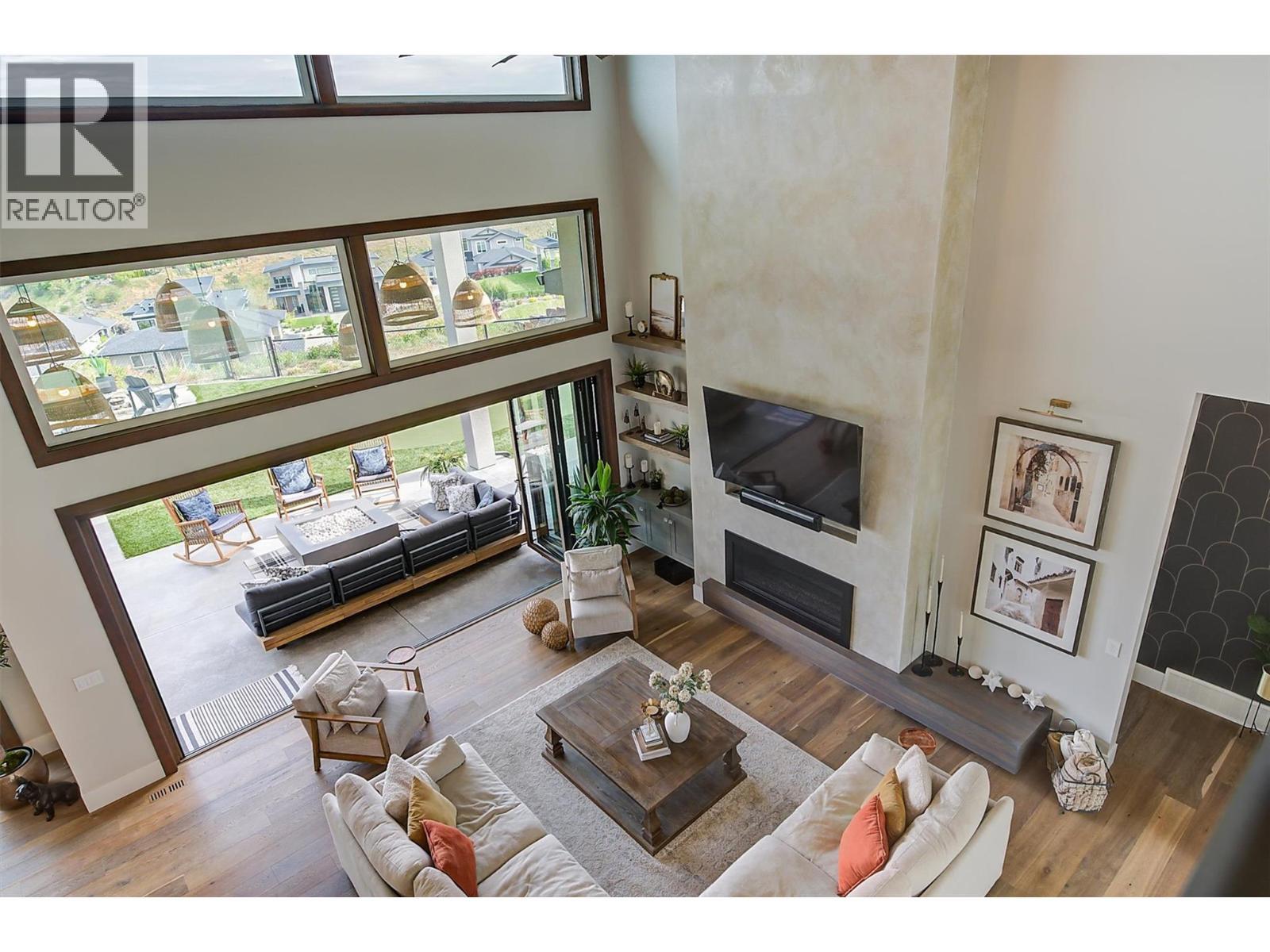 1612 Vincent Place, Kelowna, BC - Indoor Photo Showing Other Room