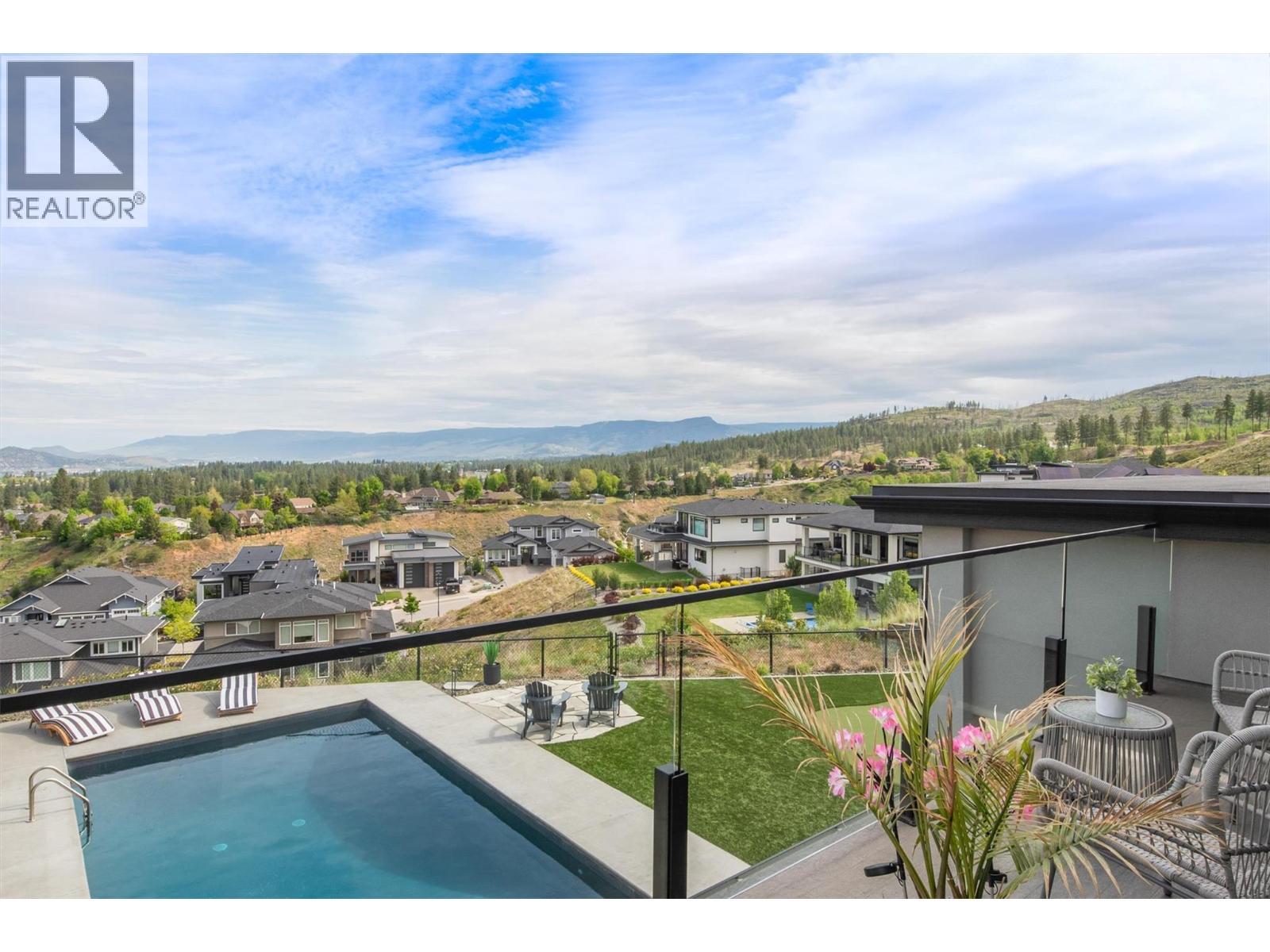 1612 Vincent Place, Kelowna, BC - Outdoor With View