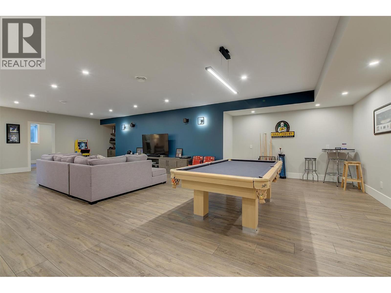 1612 Vincent Place, Kelowna, BC - Indoor Photo Showing Other Room