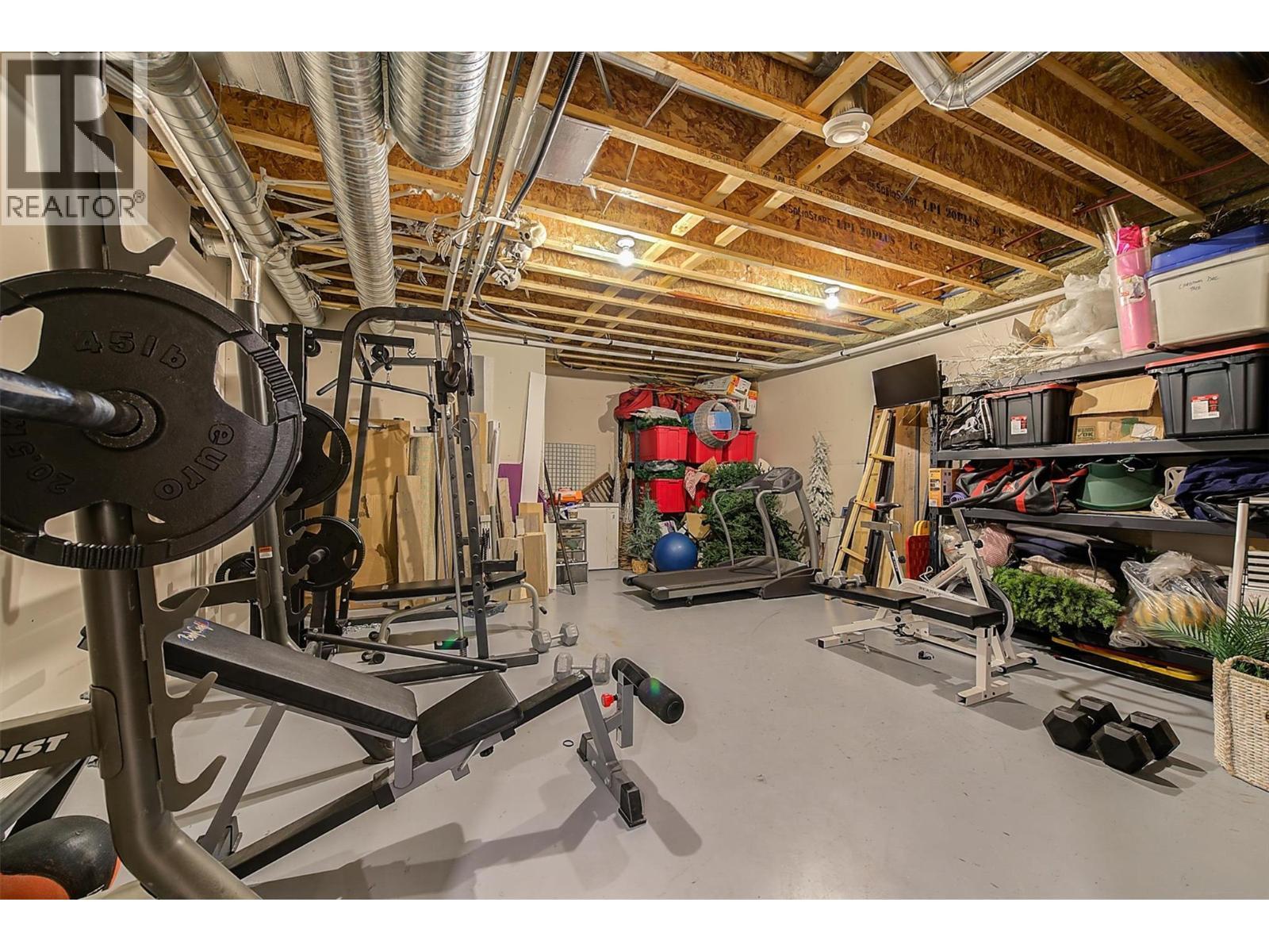 1612 Vincent Place, Kelowna, BC - Indoor Photo Showing Basement