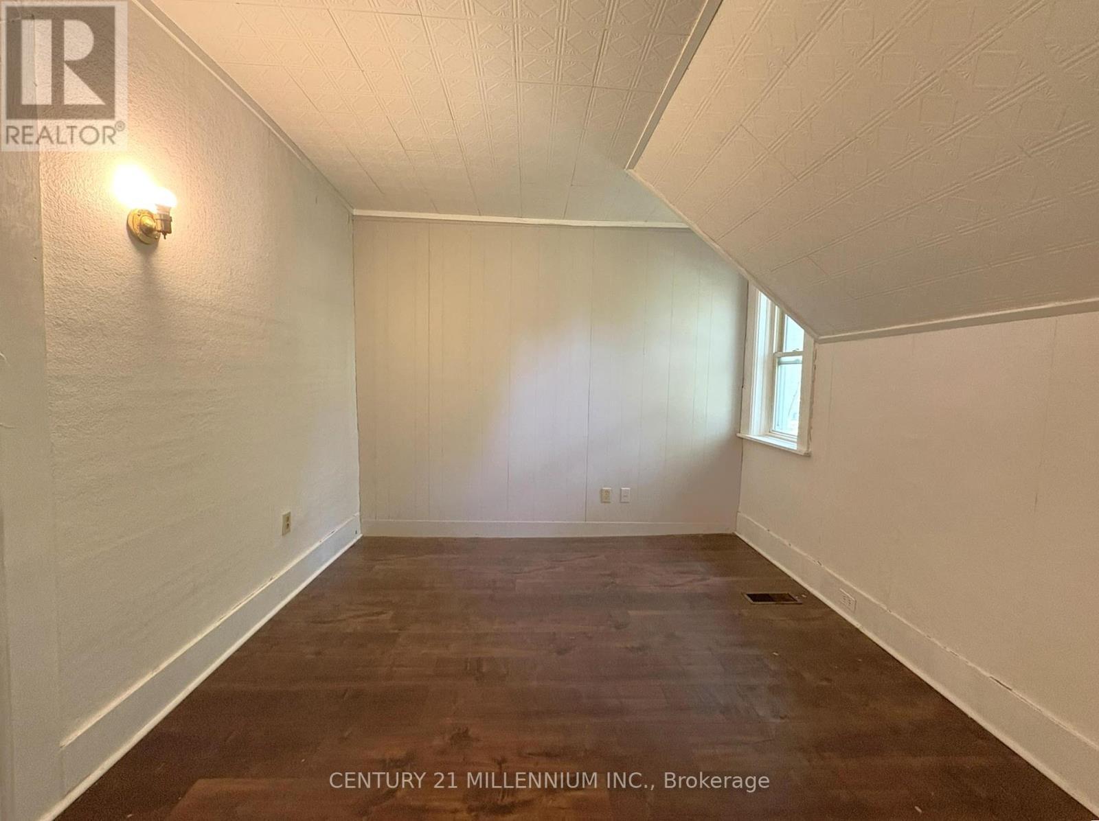 598323 2Nd Line W, Mulmur, ON - Indoor Photo Showing Other Room