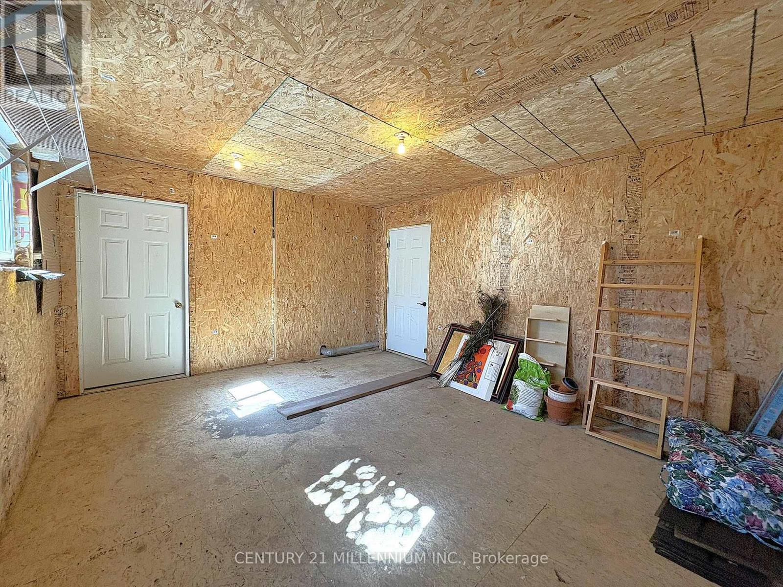 598323 2Nd Line W, Mulmur, ON - Indoor Photo Showing Other Room