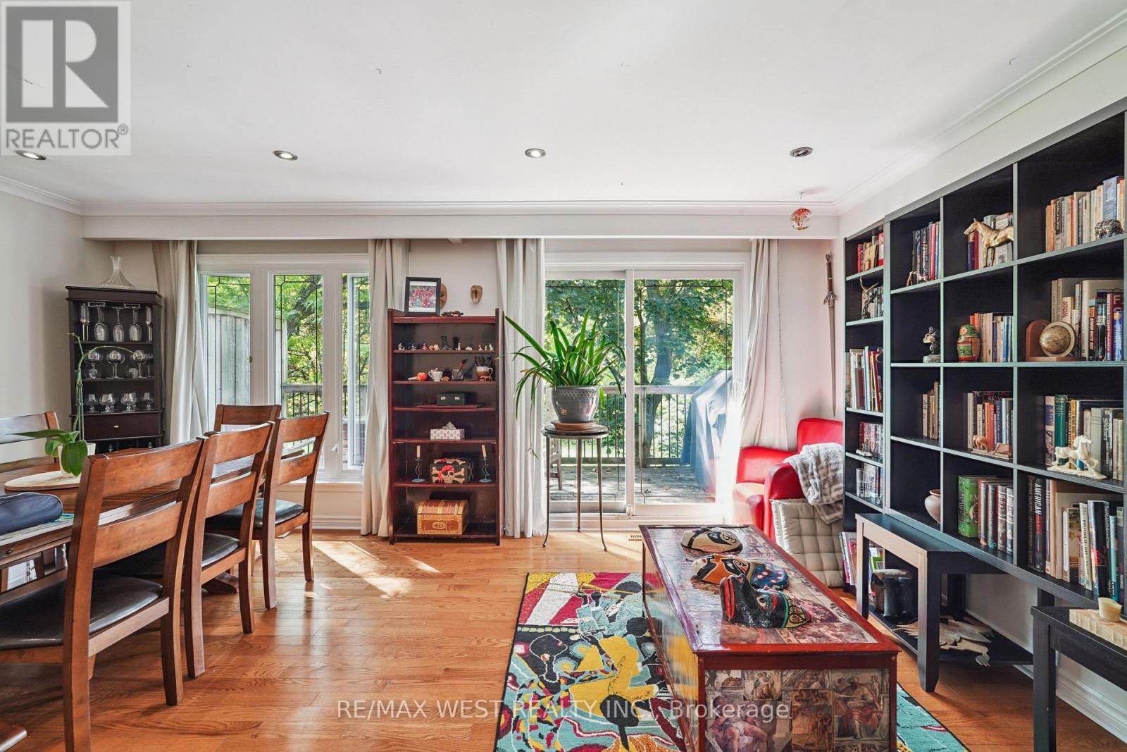 2 - 52 Old Burnhamthorpe Road, Toronto, ON - Indoor