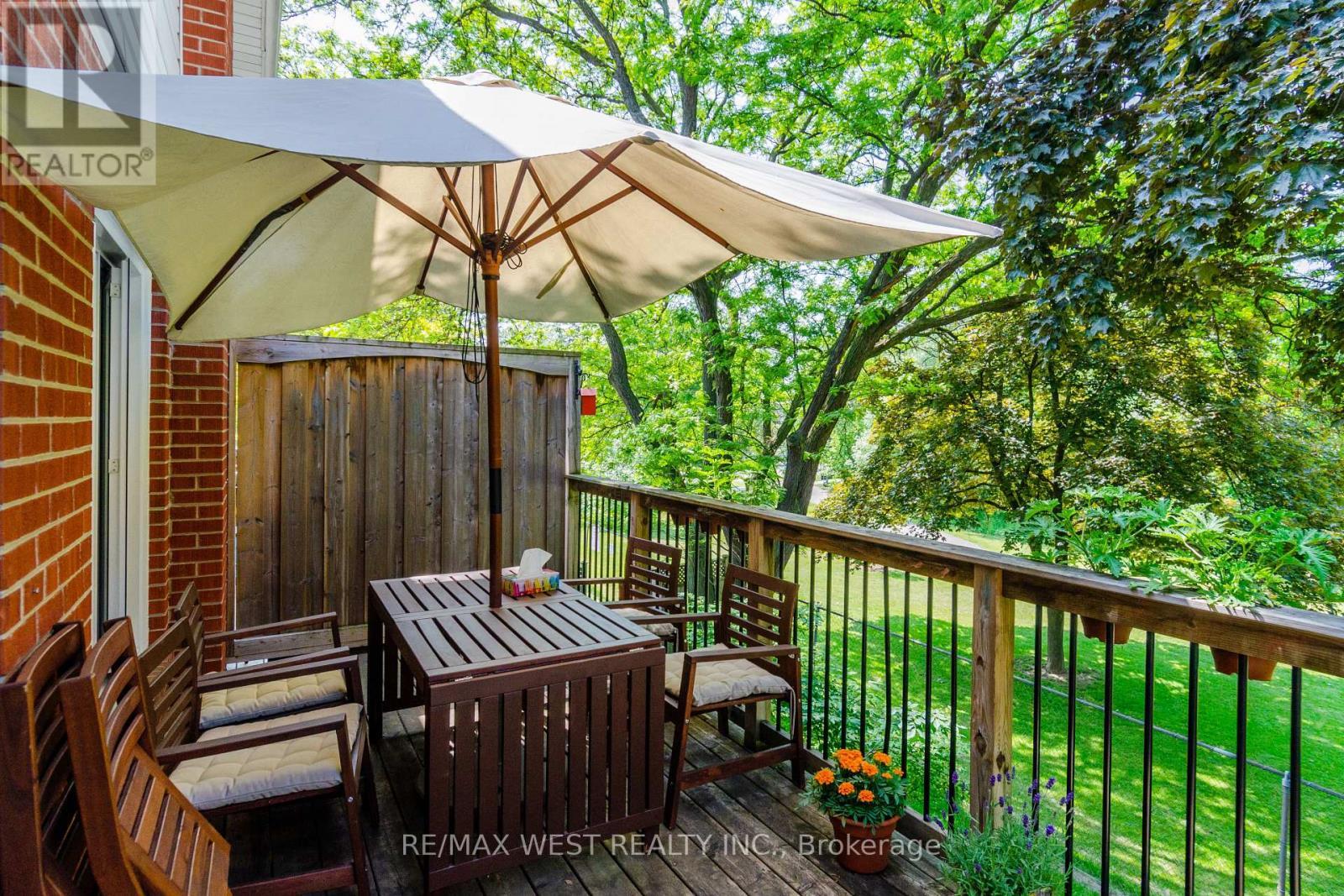 2 - 52 Old Burnhamthorpe Road, Toronto, ON - Outdoor With Exterior