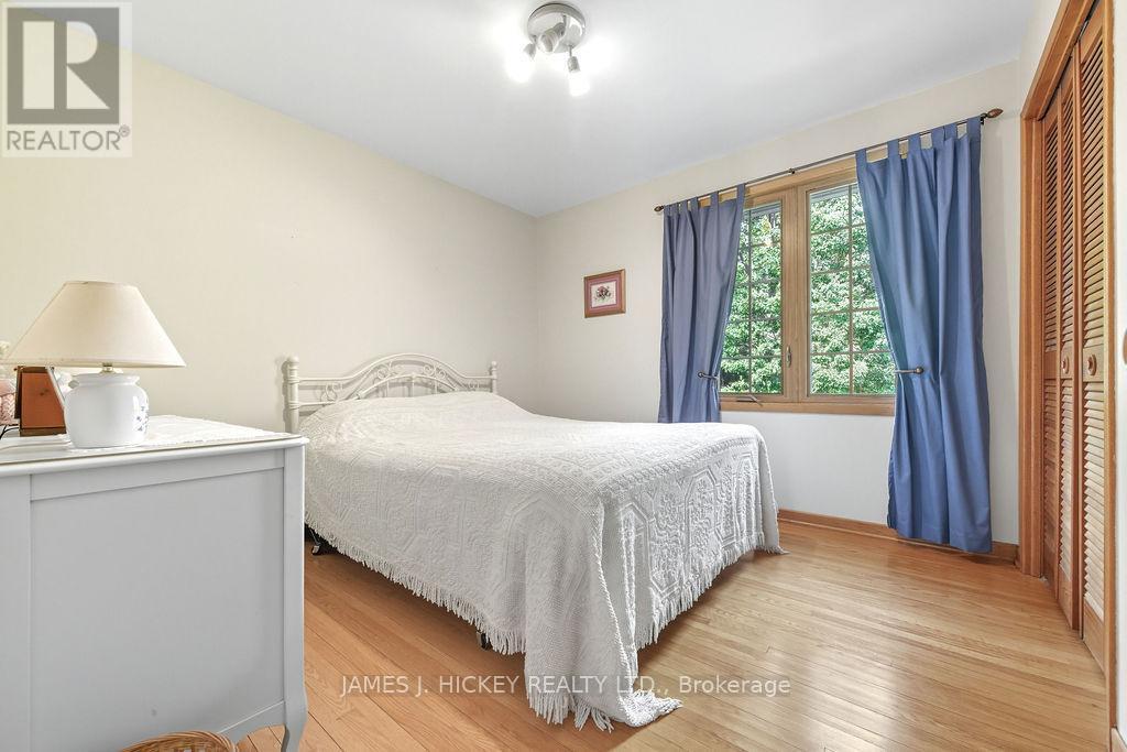 116 Frontenac Crescent, Deep River, ON - Indoor Photo Showing Bedroom