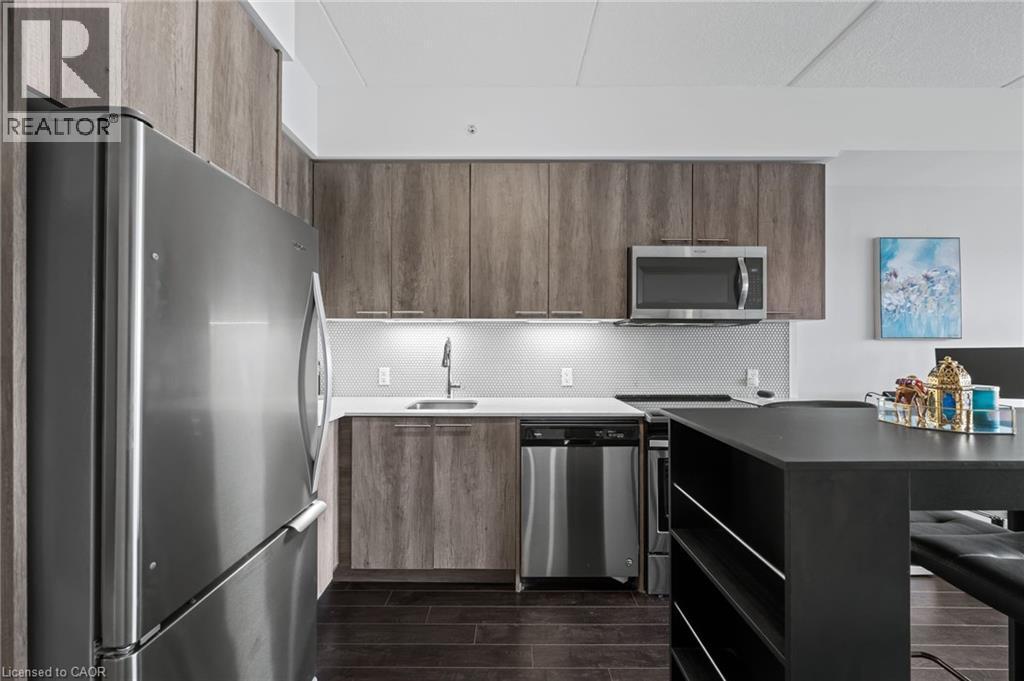 15 Prince Albert Boulevard Unit# 503, Kitchener, ON - Indoor Photo Showing Kitchen With Upgraded Kitchen