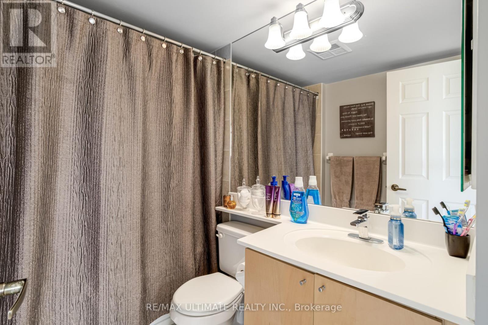 2202 - 710 Humberwood Boulevard, Toronto, ON - Indoor Photo Showing Bathroom