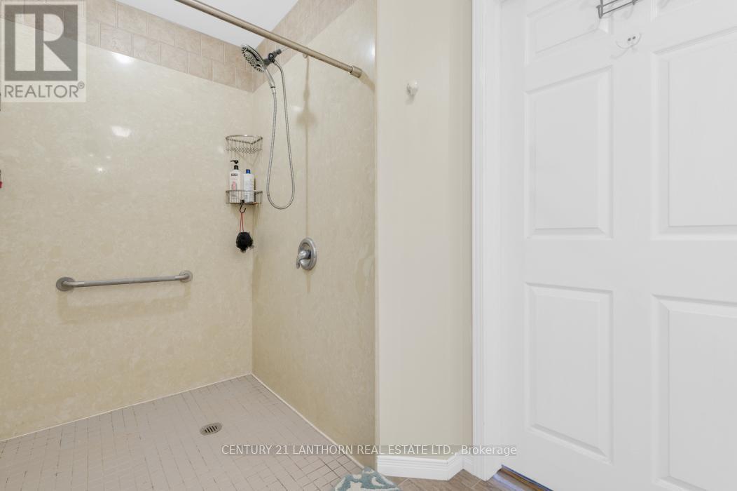 93 Tannery Road, Madoc, ON - Indoor Photo Showing Bathroom