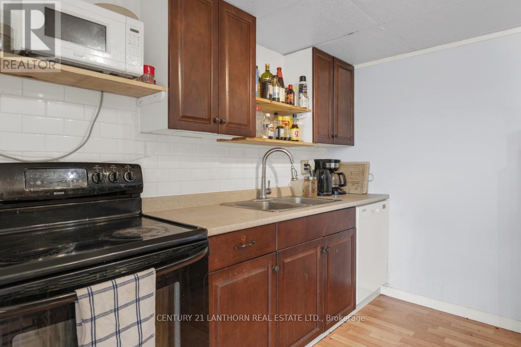 93 Tannery Road, Madoc, ON - Indoor Photo Showing Kitchen With Double Sink