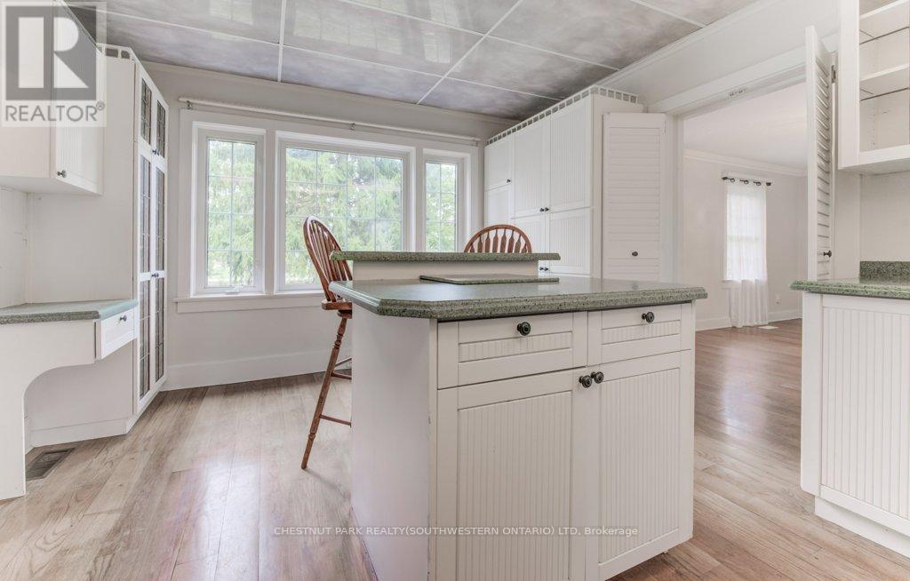 177 Piper Street, North Dumfries, ON - Indoor Photo Showing Kitchen