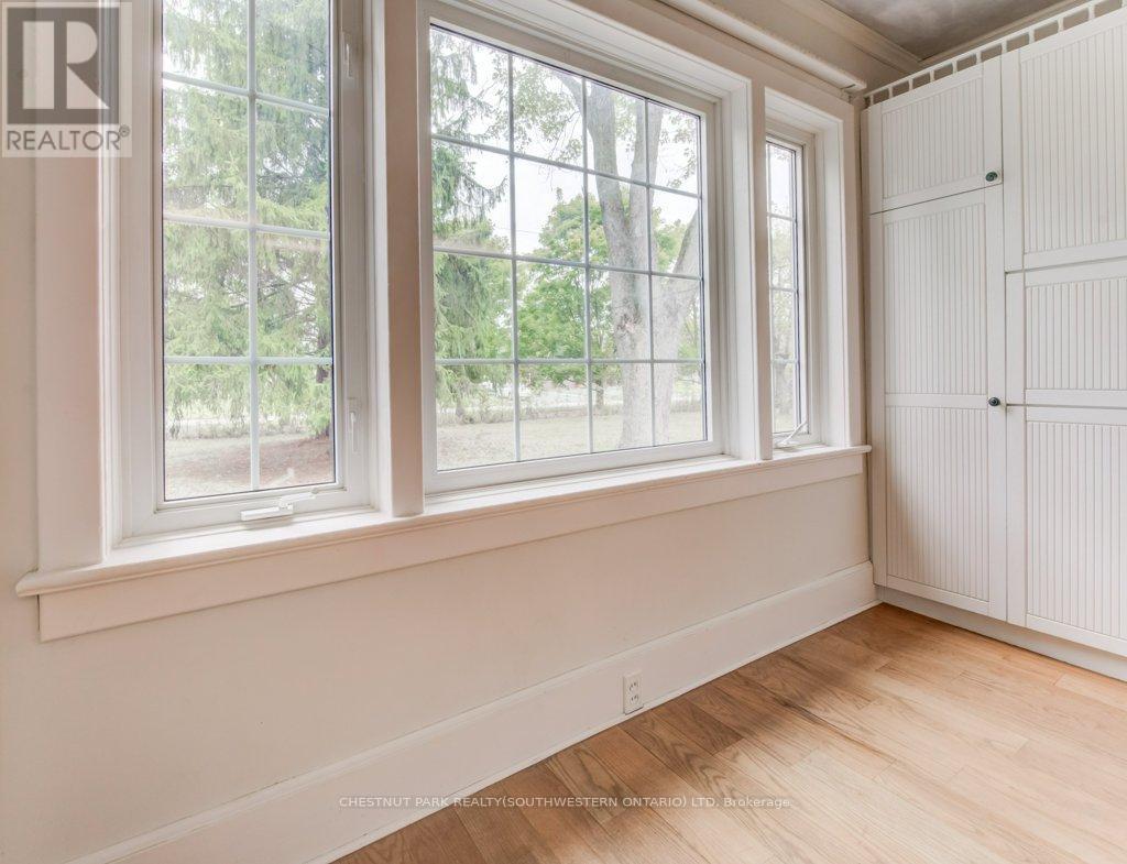 177 Piper Street, North Dumfries, ON - Indoor Photo Showing Other Room