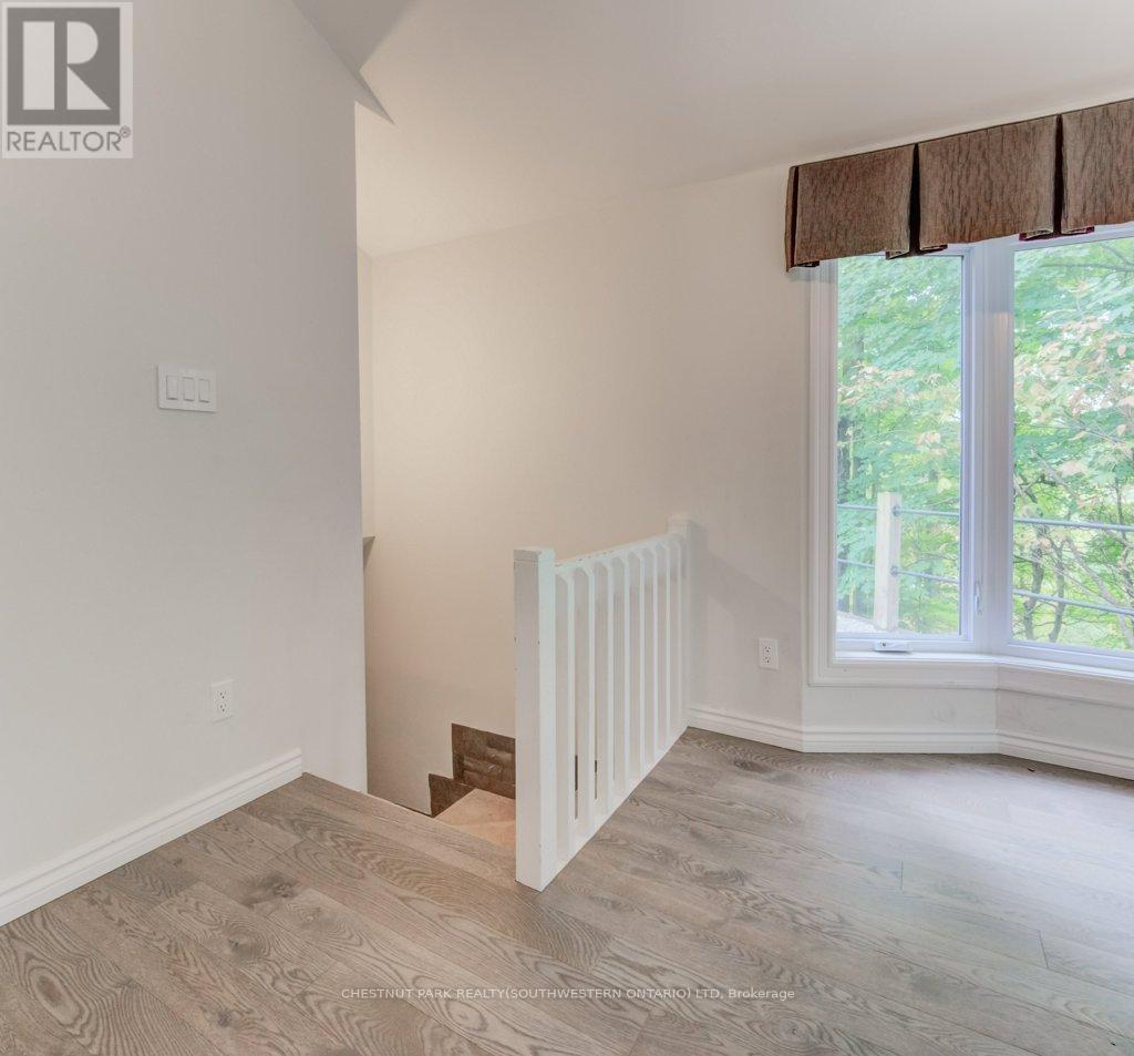 177 Piper Street, North Dumfries, ON - Indoor Photo Showing Other Room