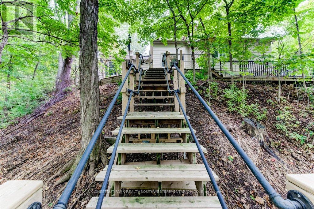 177 Piper Street, North Dumfries, ON - Outdoor