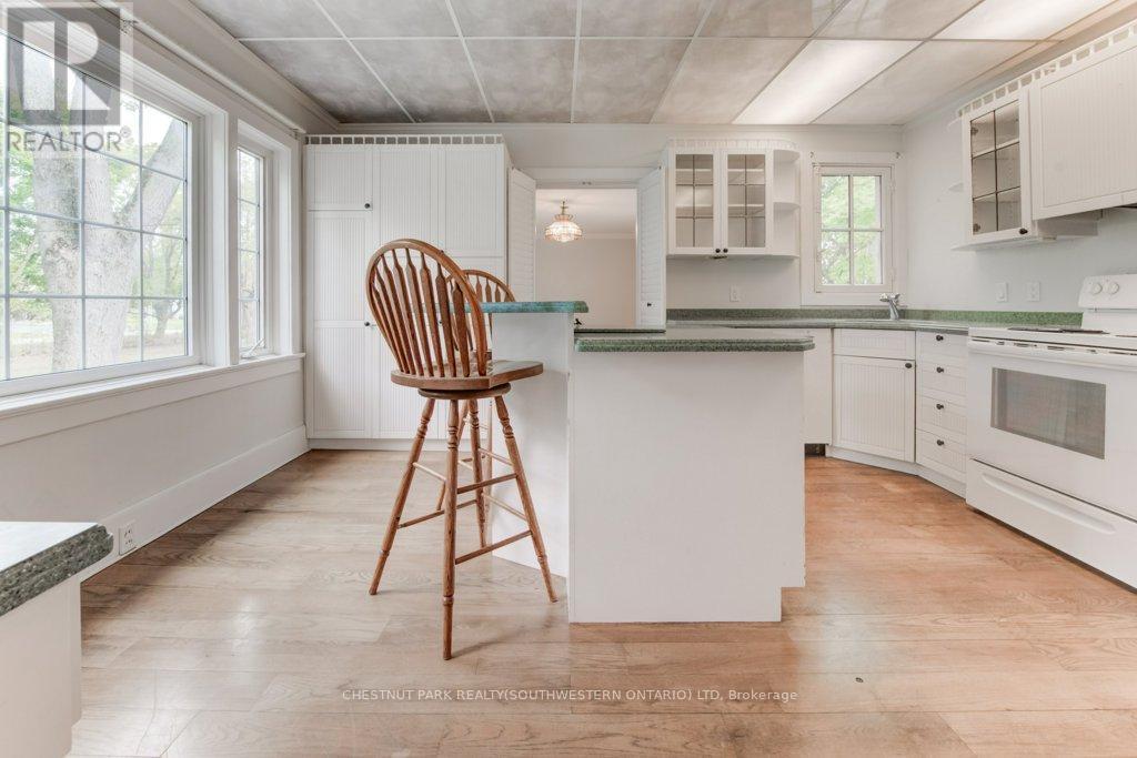 177 Piper Street, North Dumfries, ON - Indoor Photo Showing Kitchen