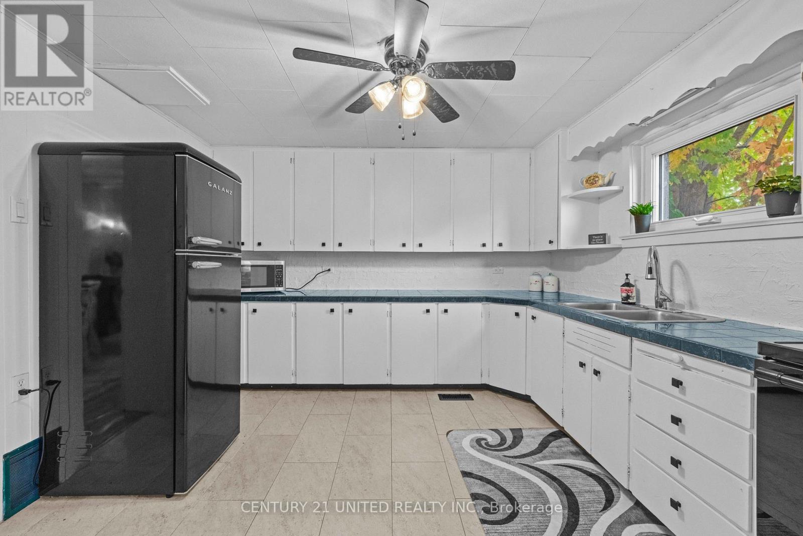 4 O'Brien Street, Marmora And Lake (Marmora Ward), ON - Indoor Photo Showing Kitchen With Double Sink