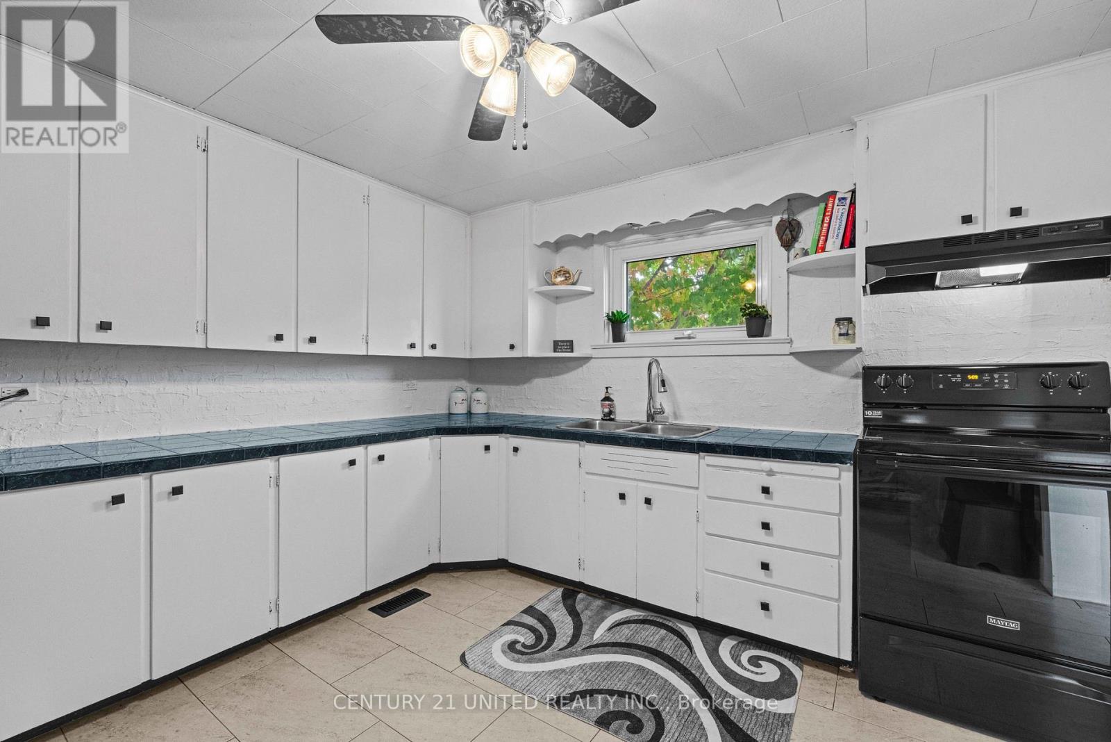 4 O'Brien Street, Marmora And Lake (Marmora Ward), ON - Indoor Photo Showing Kitchen With Double Sink