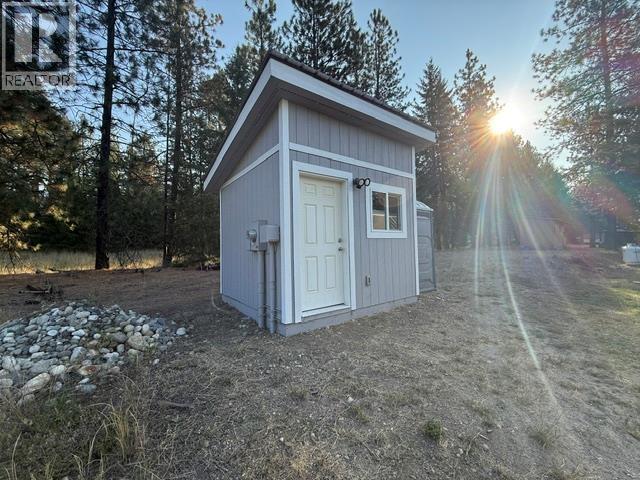 990 395 Highway, Christina Lake, BC