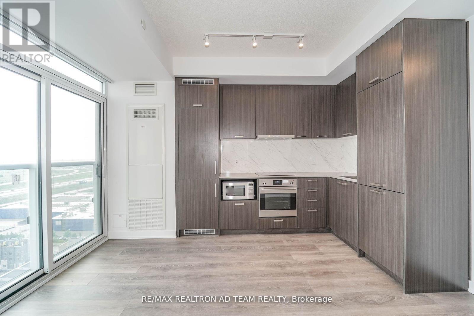 2003 - 38 Honeycrisp Crescent, Vaughan, ON - Indoor Photo Showing Other Room