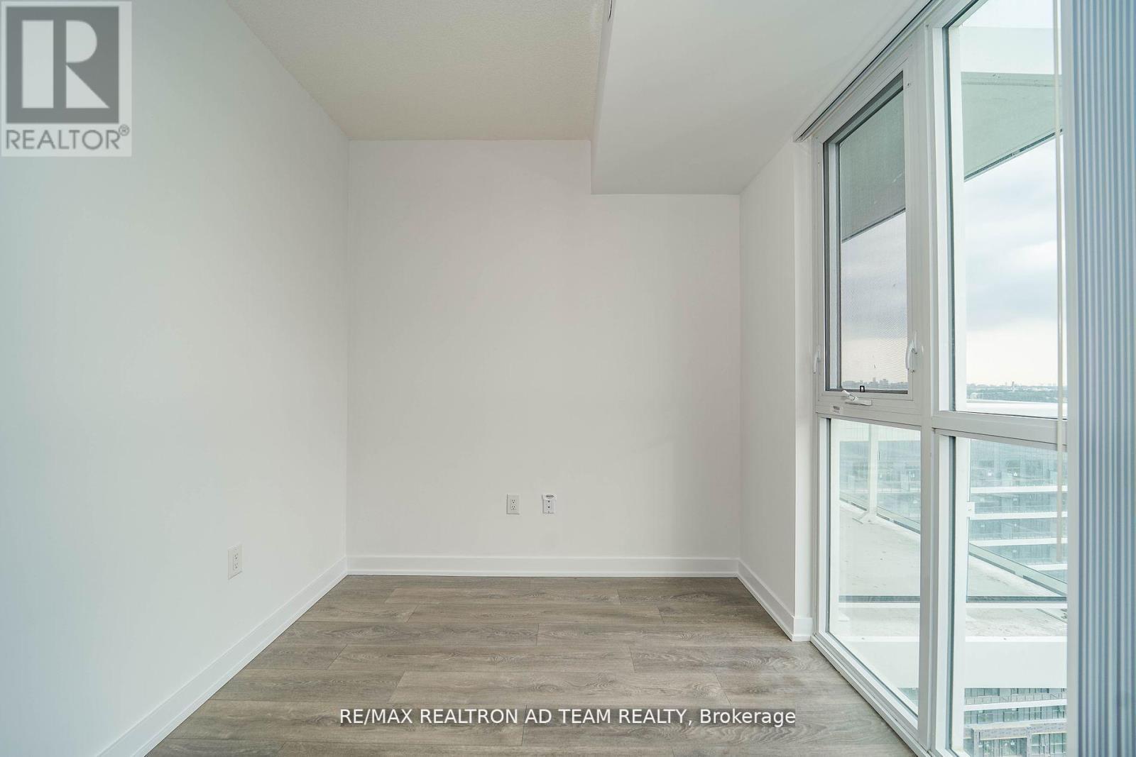 2003 - 38 Honeycrisp Crescent, Vaughan, ON - Indoor Photo Showing Other Room