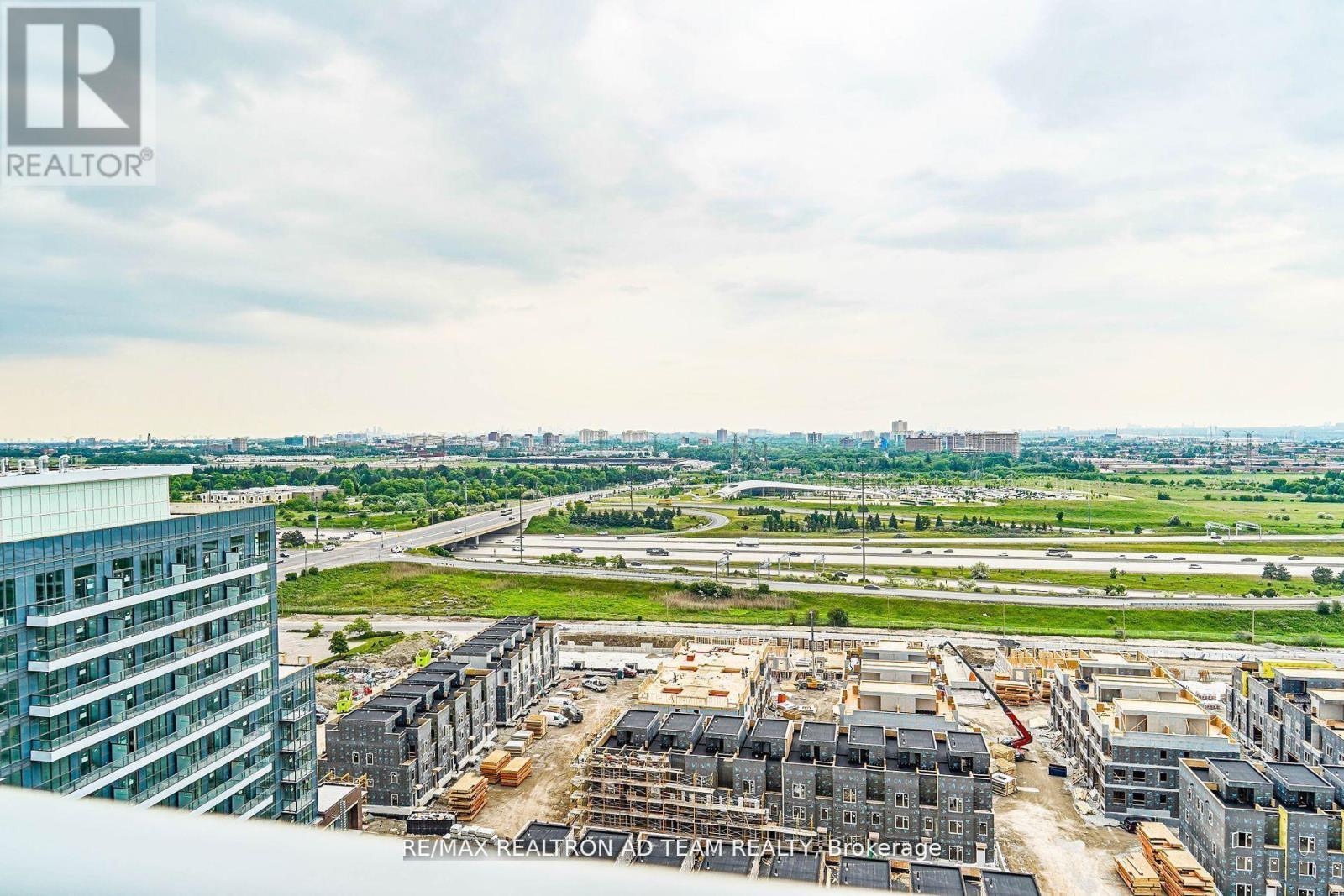 2003 - 38 Honeycrisp Crescent, Vaughan, ON - Outdoor With View