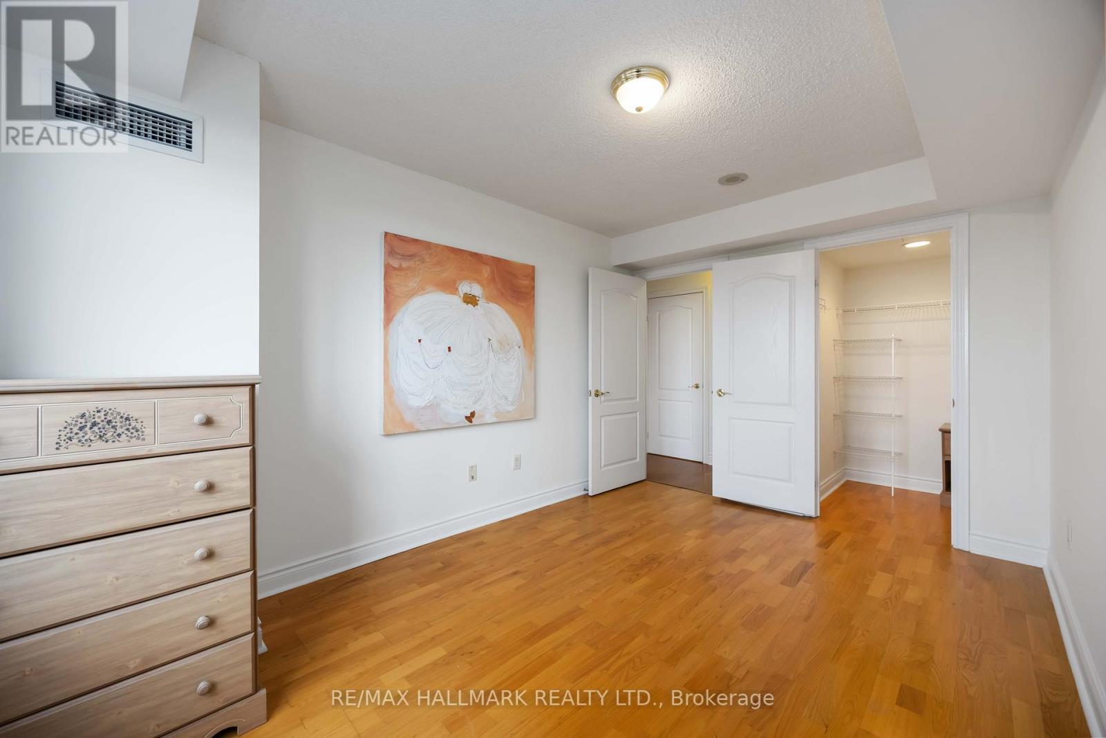 705 - 880 Grandview Way, Toronto, ON - Indoor Photo Showing Other Room
