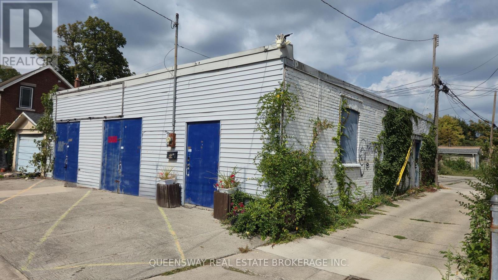 321 Robert Street, Hamilton, ON