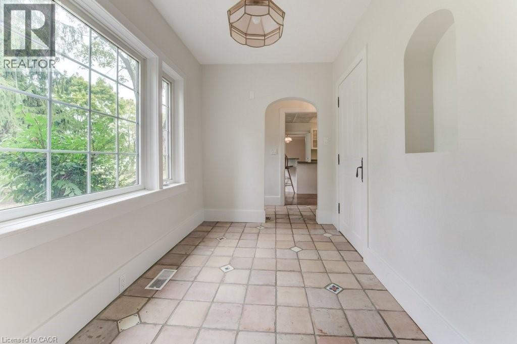 177 Piper Street, Ayr, ON - Indoor Photo Showing Other Room