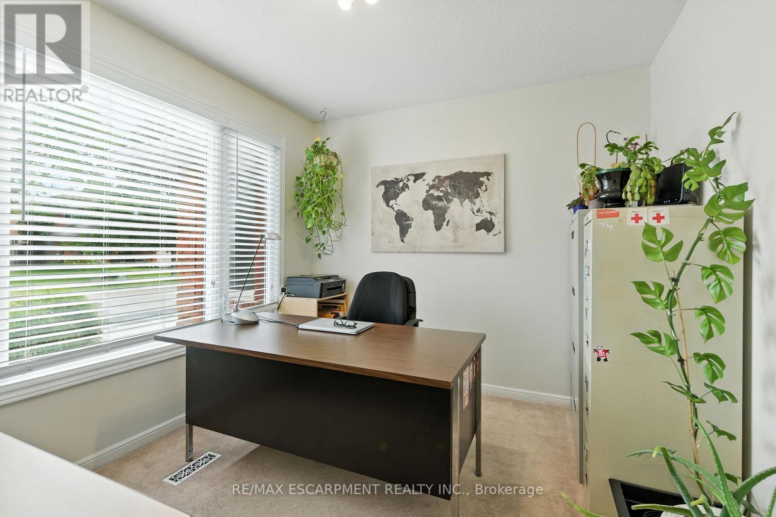 561 Harmony Avenue, Burlington, ON - Indoor Photo Showing Office