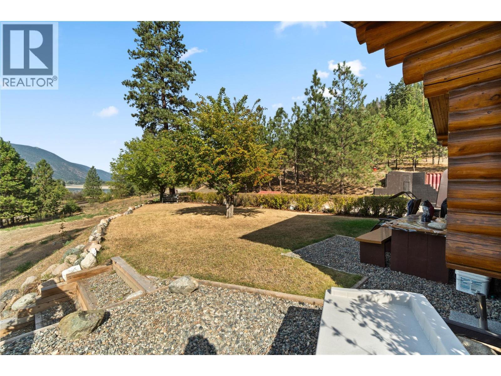 7969 Yellowhead Highway, Kamloops, BC - Outdoor