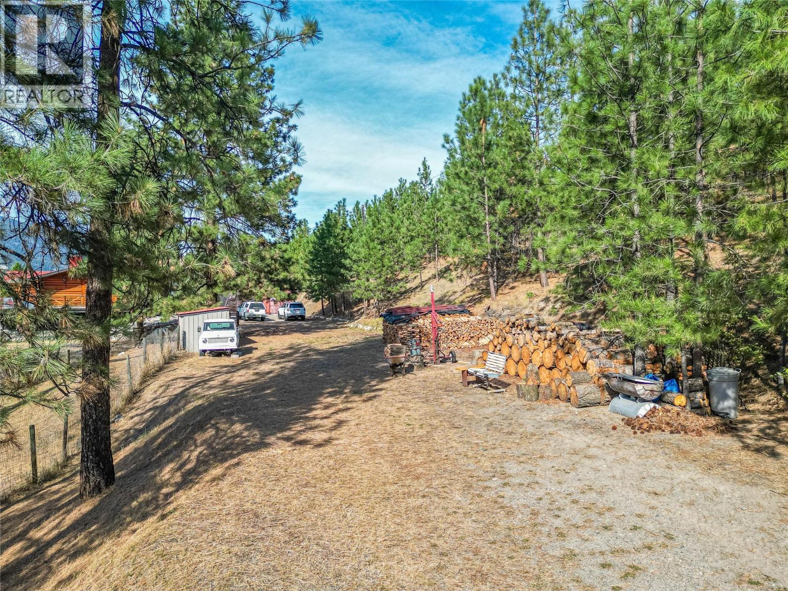 7969 Yellowhead Highway, Kamloops, BC - Outdoor