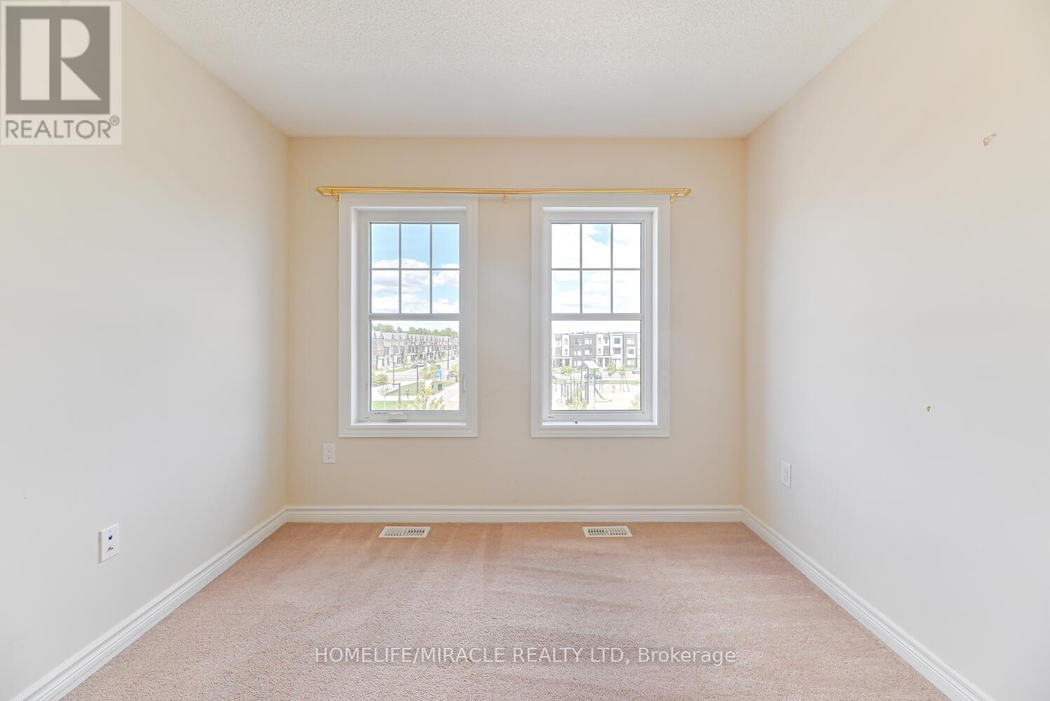 35 Finegan Circle, Brampton, ON - Indoor Photo Showing Other Room