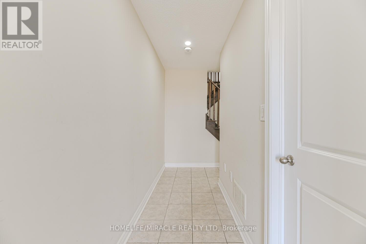35 Finegan Circle, Brampton, ON - Indoor Photo Showing Other Room