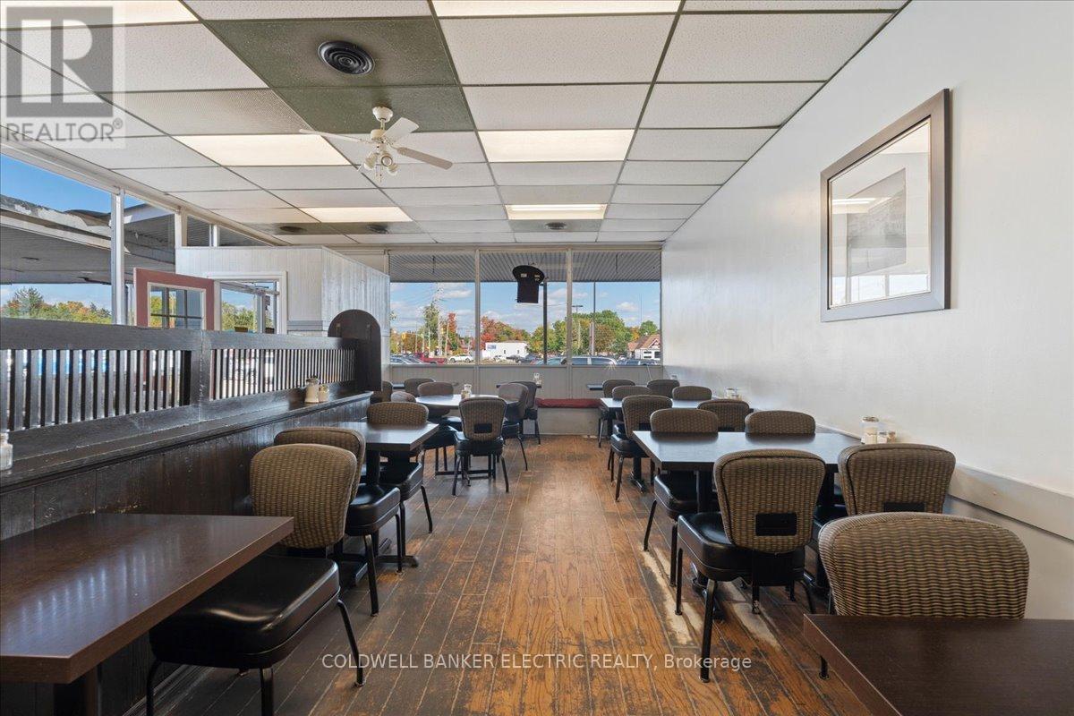 Unit #10 - 833 Chemong Road, Peterborough (Northcrest Ward 5), ON