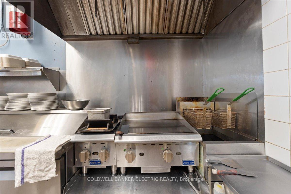 Unit #10 - 833 Chemong Road, Peterborough (Northcrest Ward 5), ON