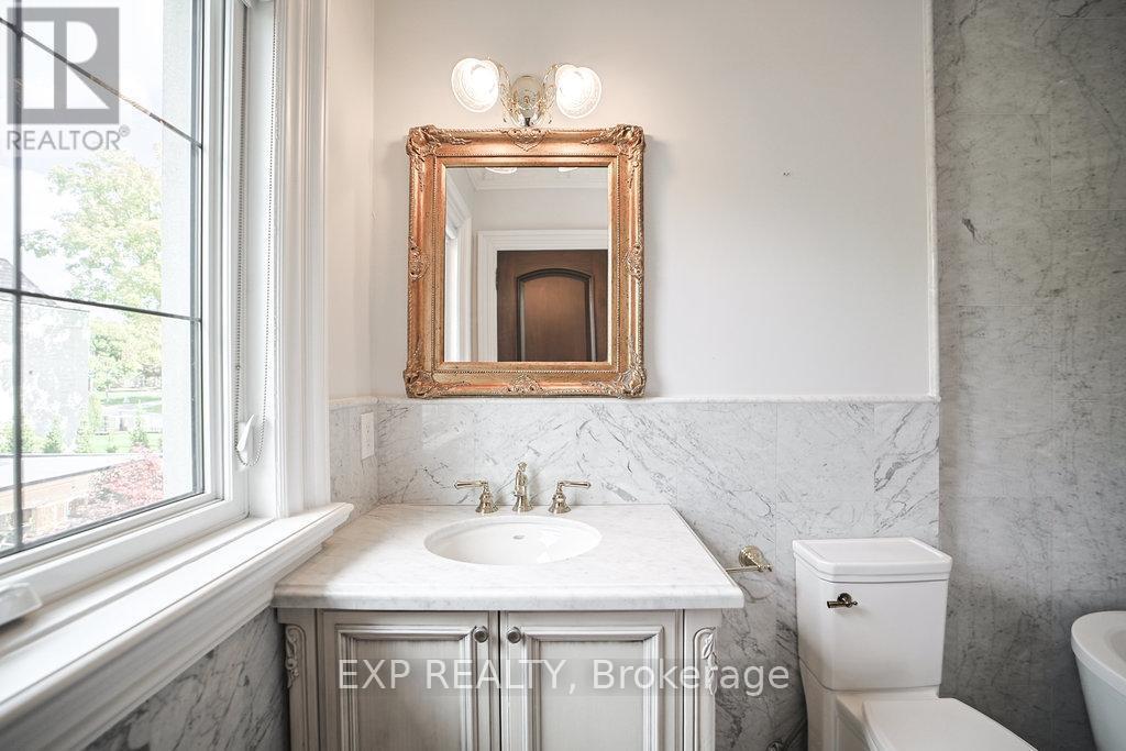 68 Davidson Drive, Vaughan, ON - Indoor Photo Showing Bathroom