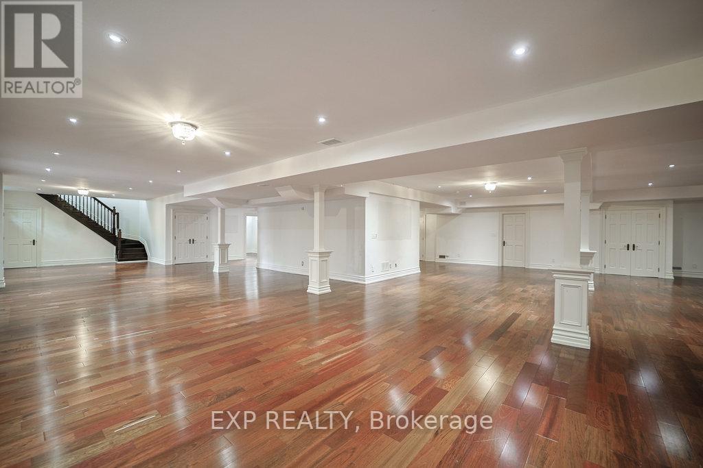 68 Davidson Drive, Vaughan, ON - Indoor Photo Showing Other Room