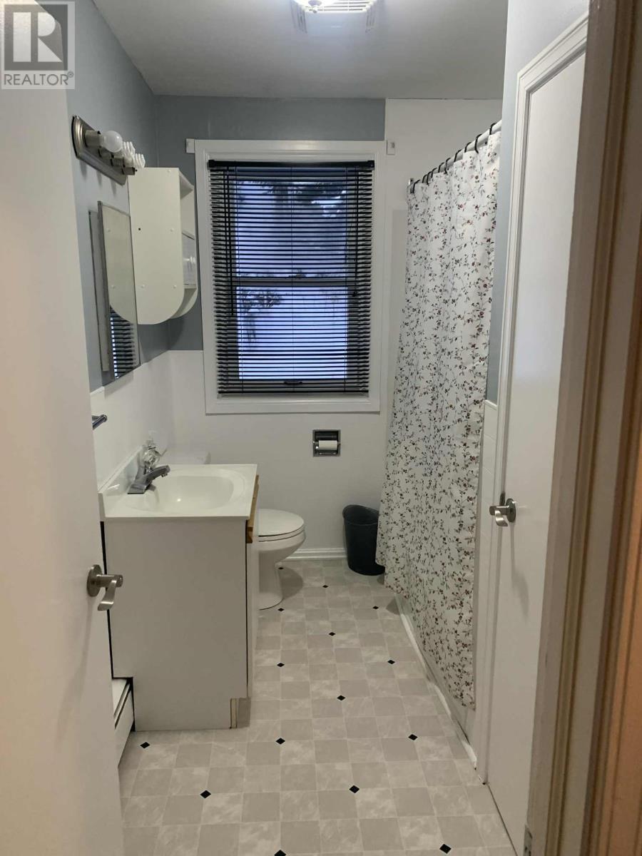 15-21 High Street, Baie Verte, NL - Indoor Photo Showing Bathroom