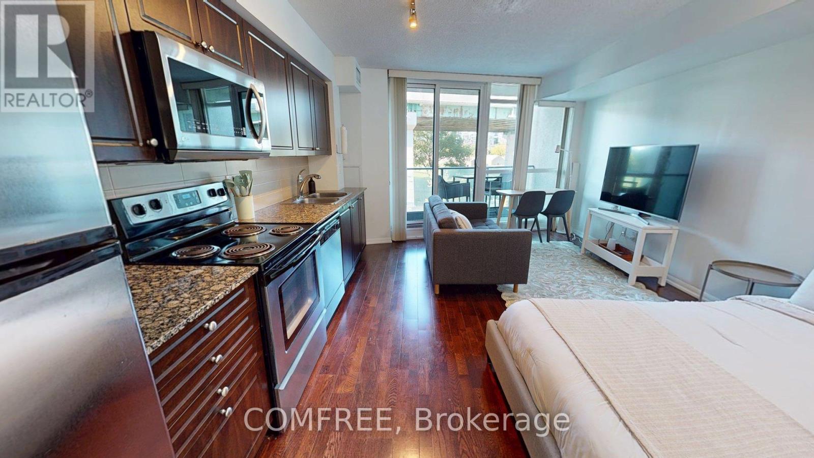 473 - 209 Fort York Boulevard, Toronto (Niagara), ON - Indoor Photo Showing Kitchen