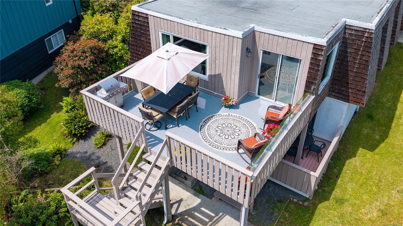 2059 Saltair Pl, Saanich, BC