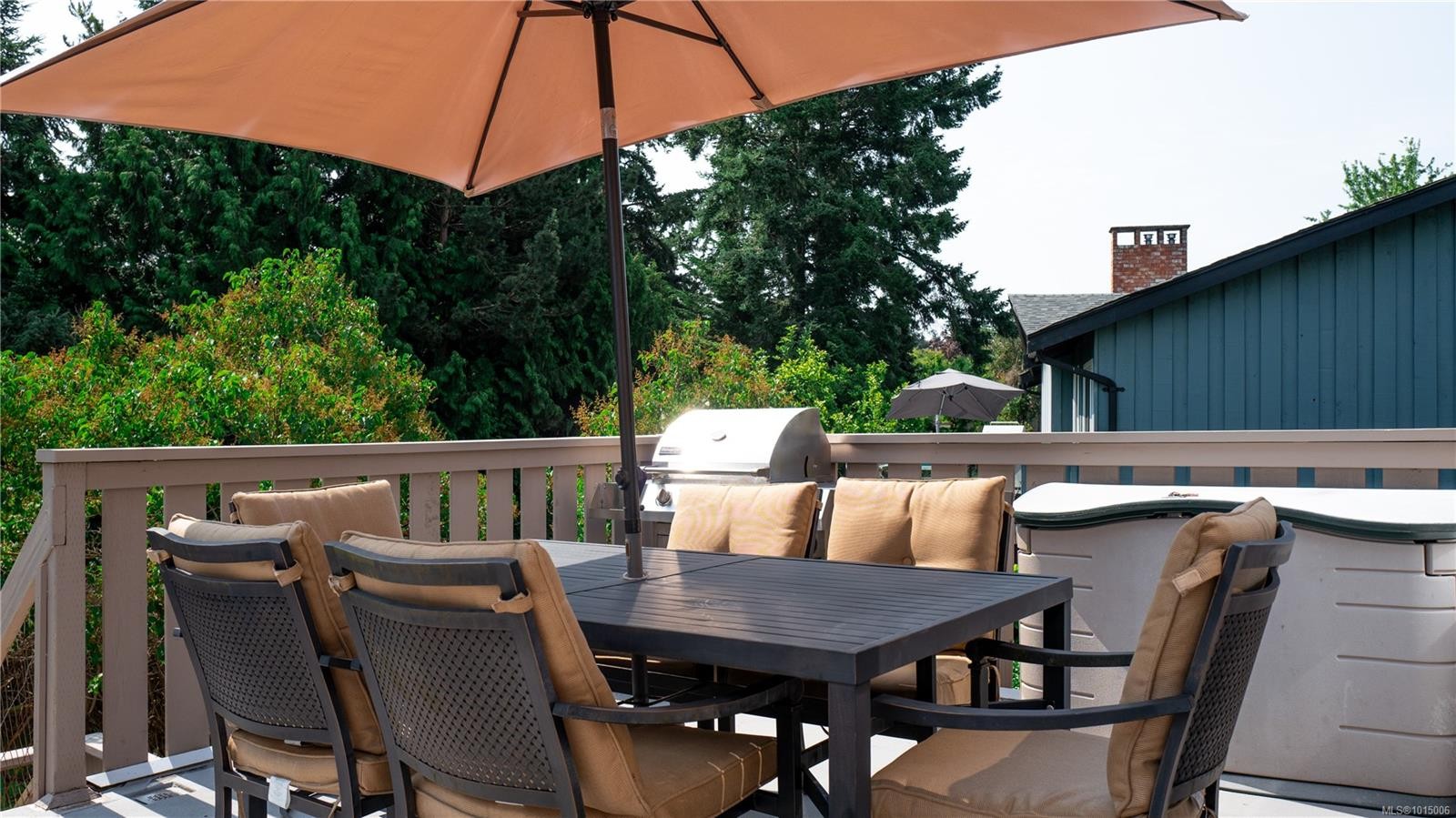 2059 Saltair Pl, Saanich, BC