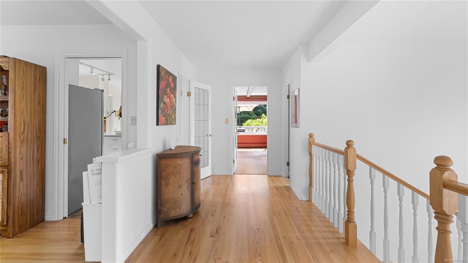 2059 Saltair Pl, Saanich, BC