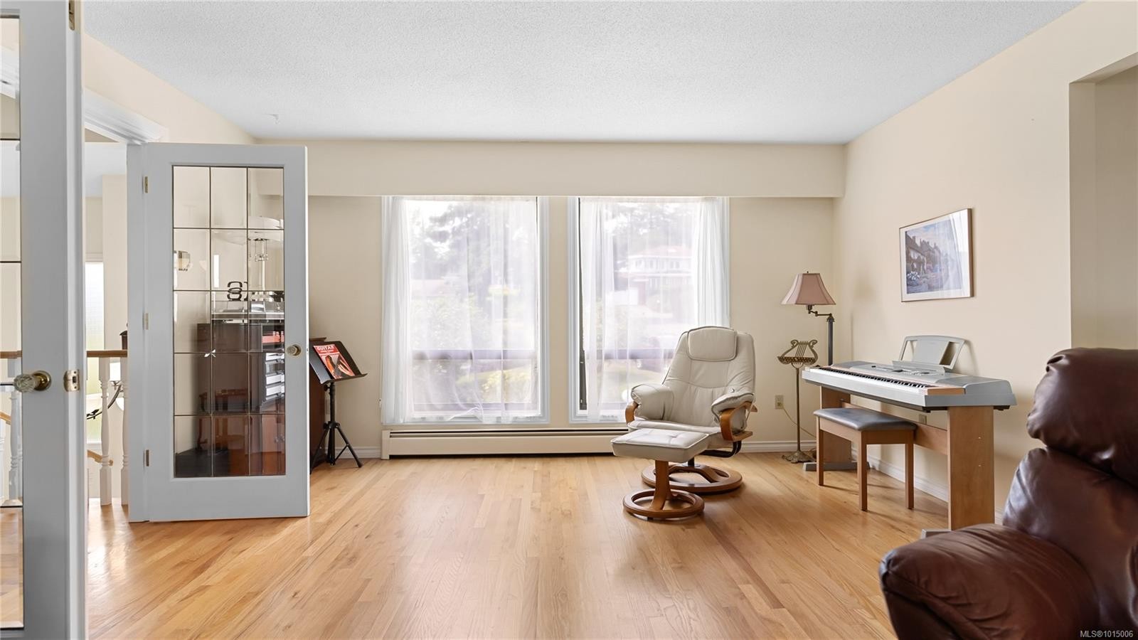 2059 Saltair Pl, Saanich, BC