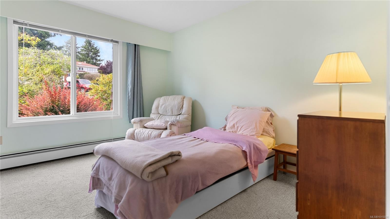 2059 Saltair Pl, Saanich, BC