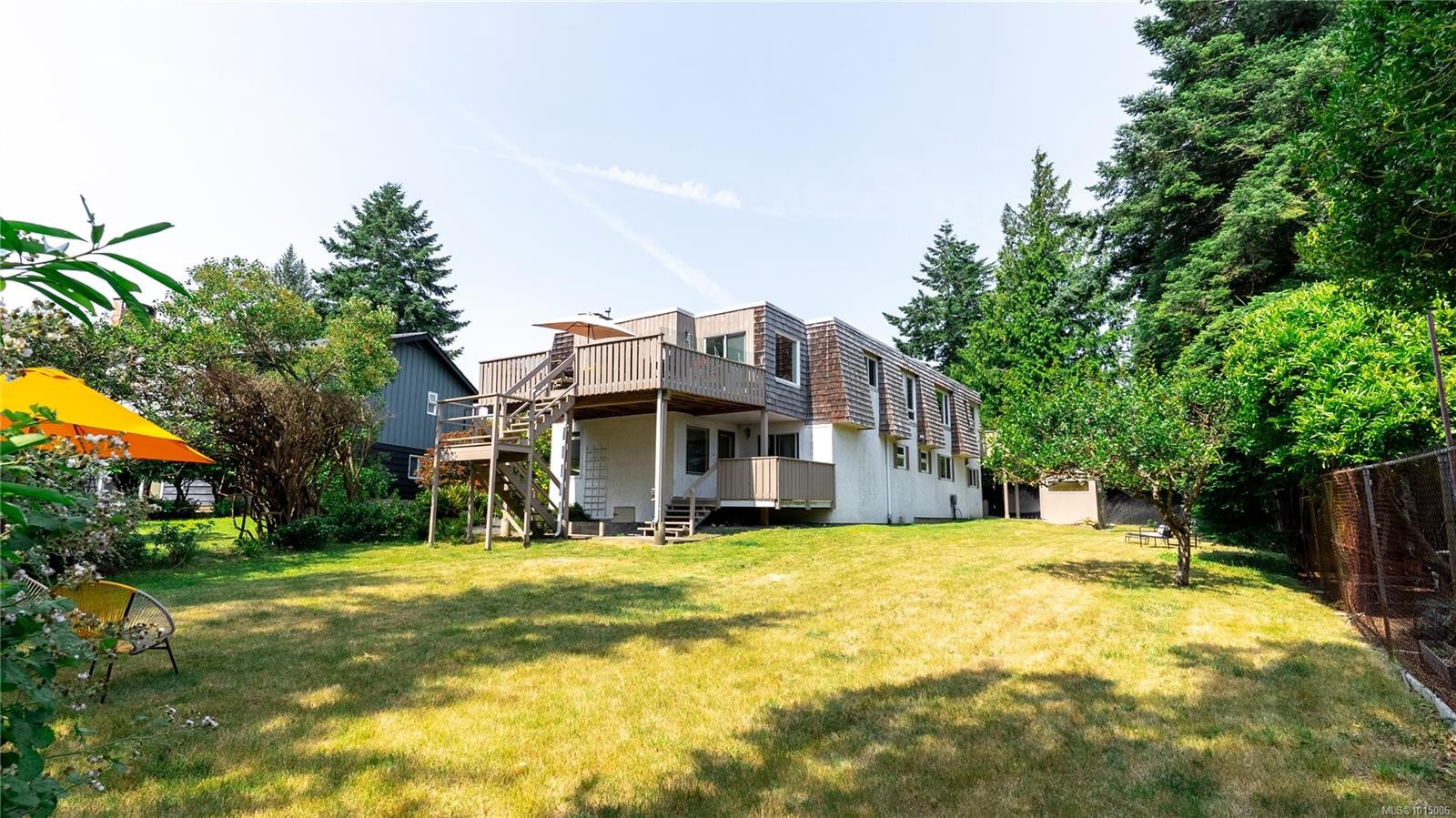 2059 Saltair Pl, Saanich, BC