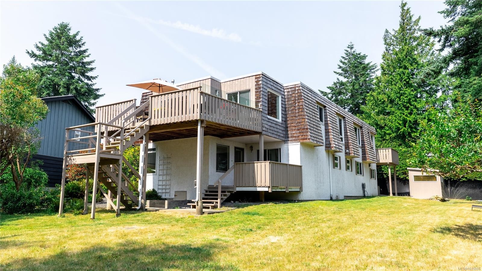 2059 Saltair Pl, Saanich, BC