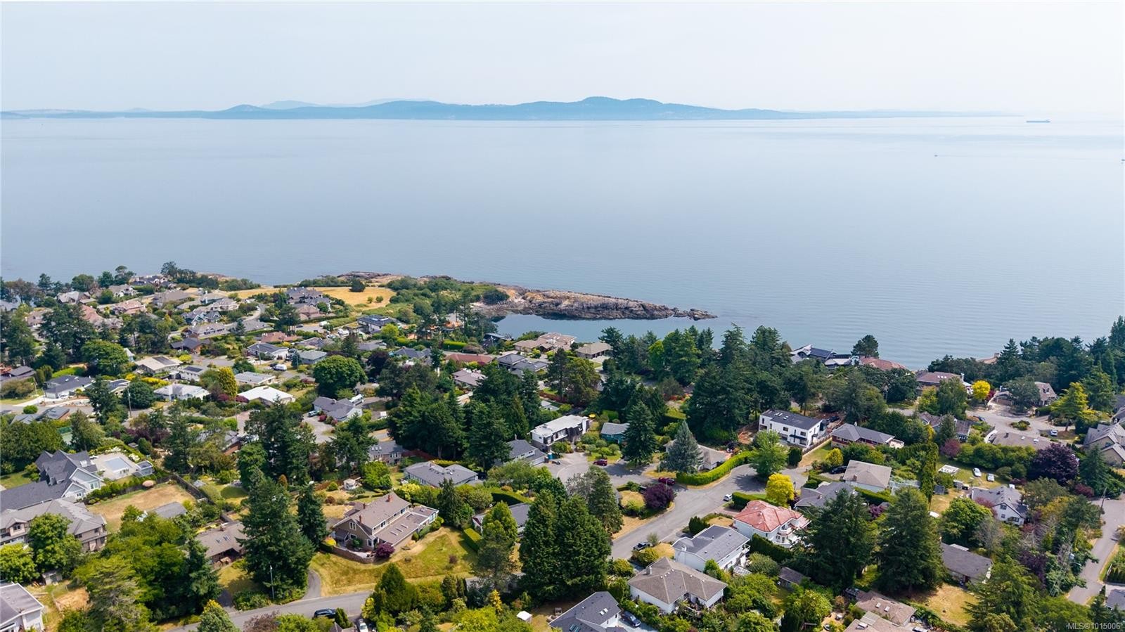 2059 Saltair Pl, Saanich, BC